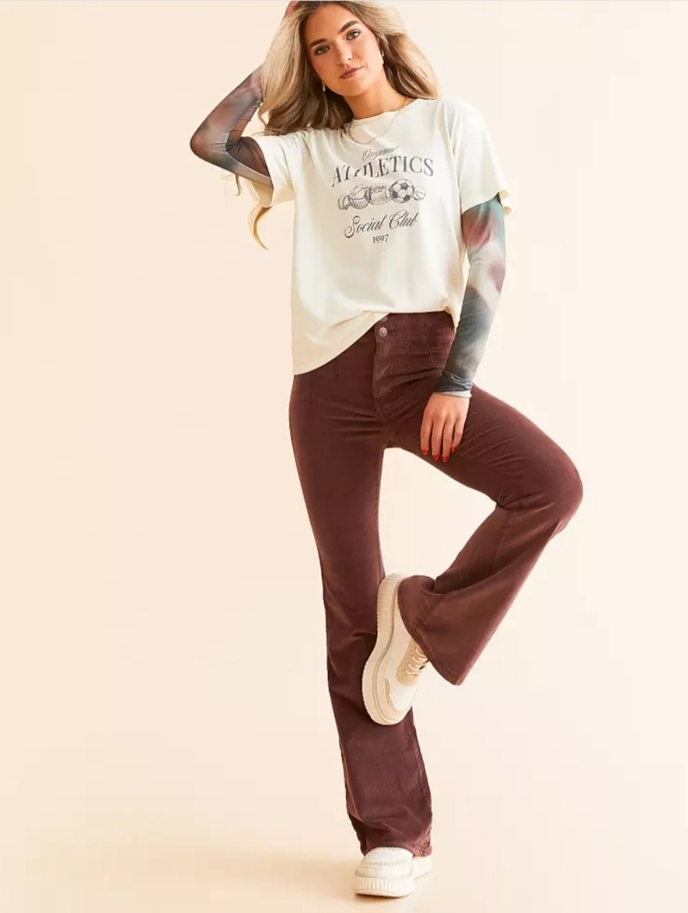 We the Free Jayde Corduroy Flare Pants in Brown. Size 28